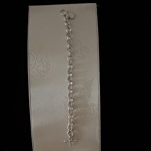 Chic Silver Chain Bracelet with Cross Charm